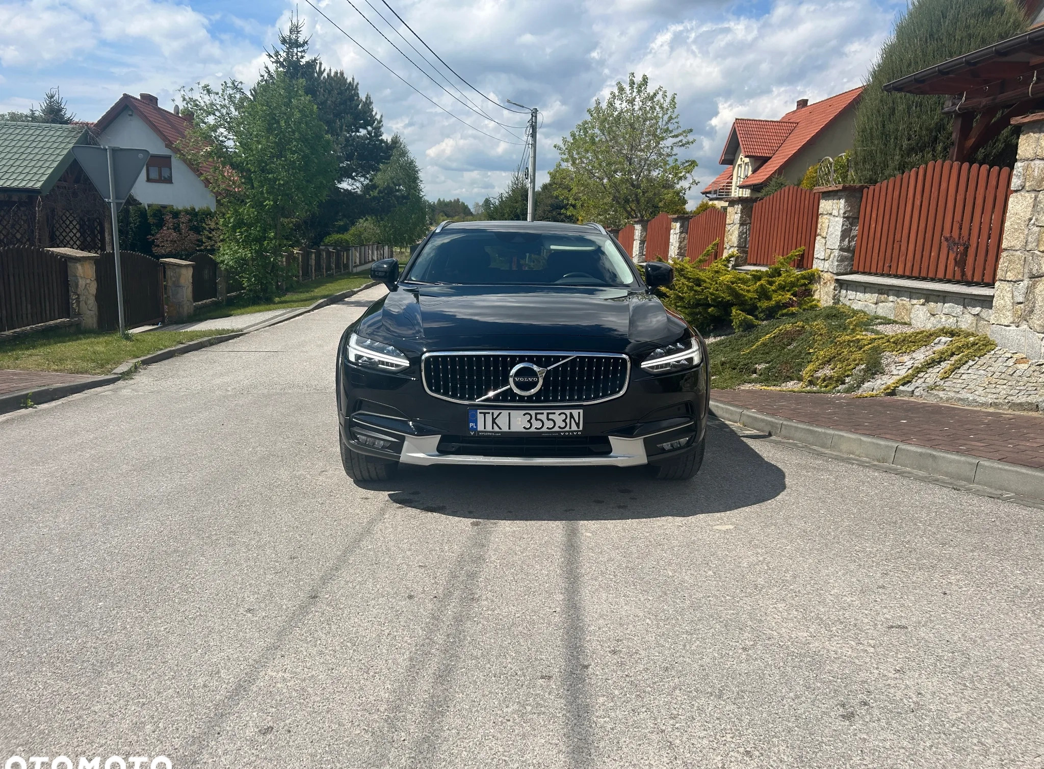 Volvo V90 Cross Country cena 142677 przebieg: 160000, rok produkcji 2019 z Kielce małe 596